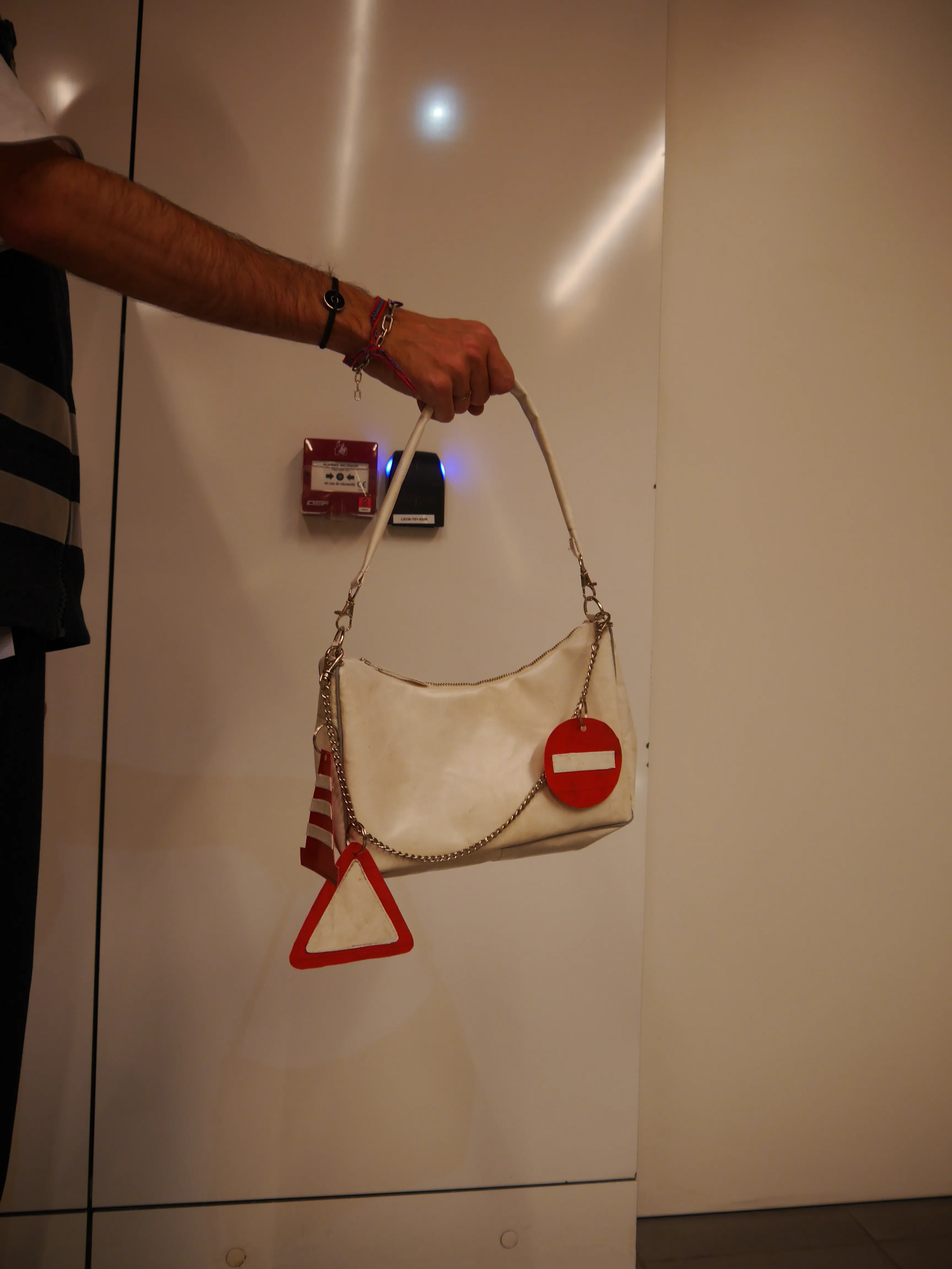 safetyvestinalittlebitlessugly 29